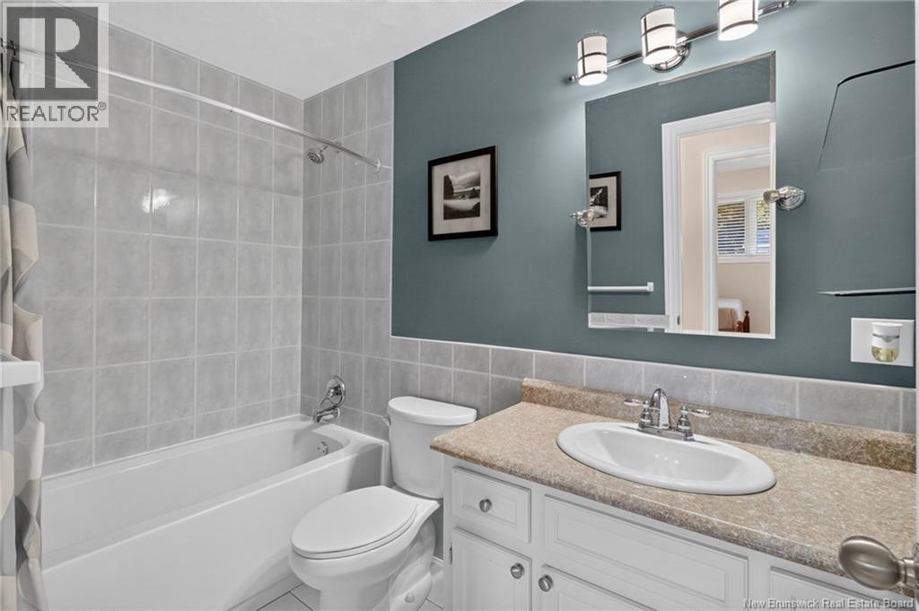 356 Beaumont - Image 27