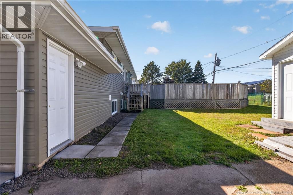 356 Beaumont - Image 45