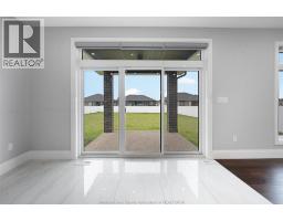 1933 Villa Canal Drive, Kingsville, ON N9Y0G5 Photo 17