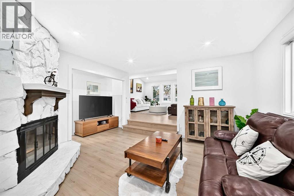 5824 22 Avenue NE - 10