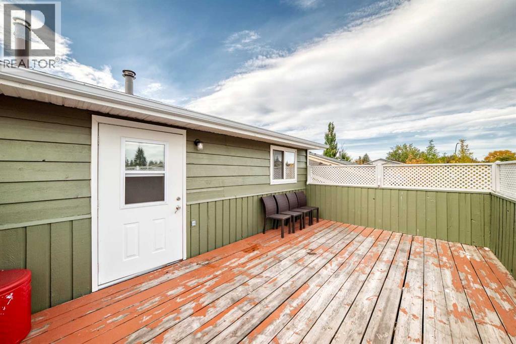 5824 22 Avenue NE - 28