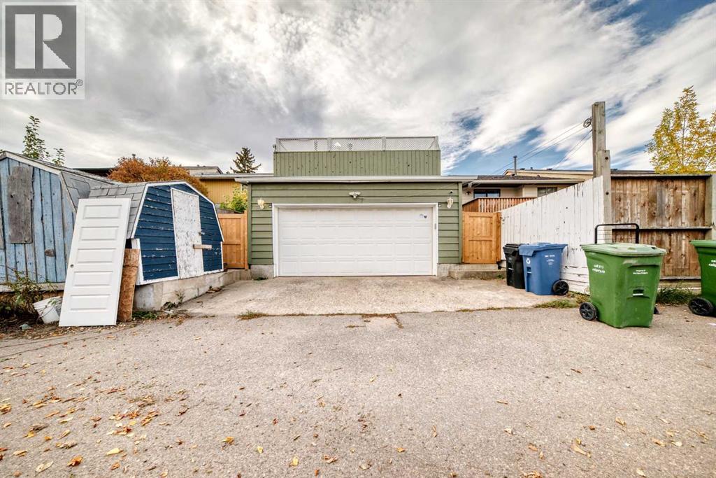 5824 22 Avenue NE - 34