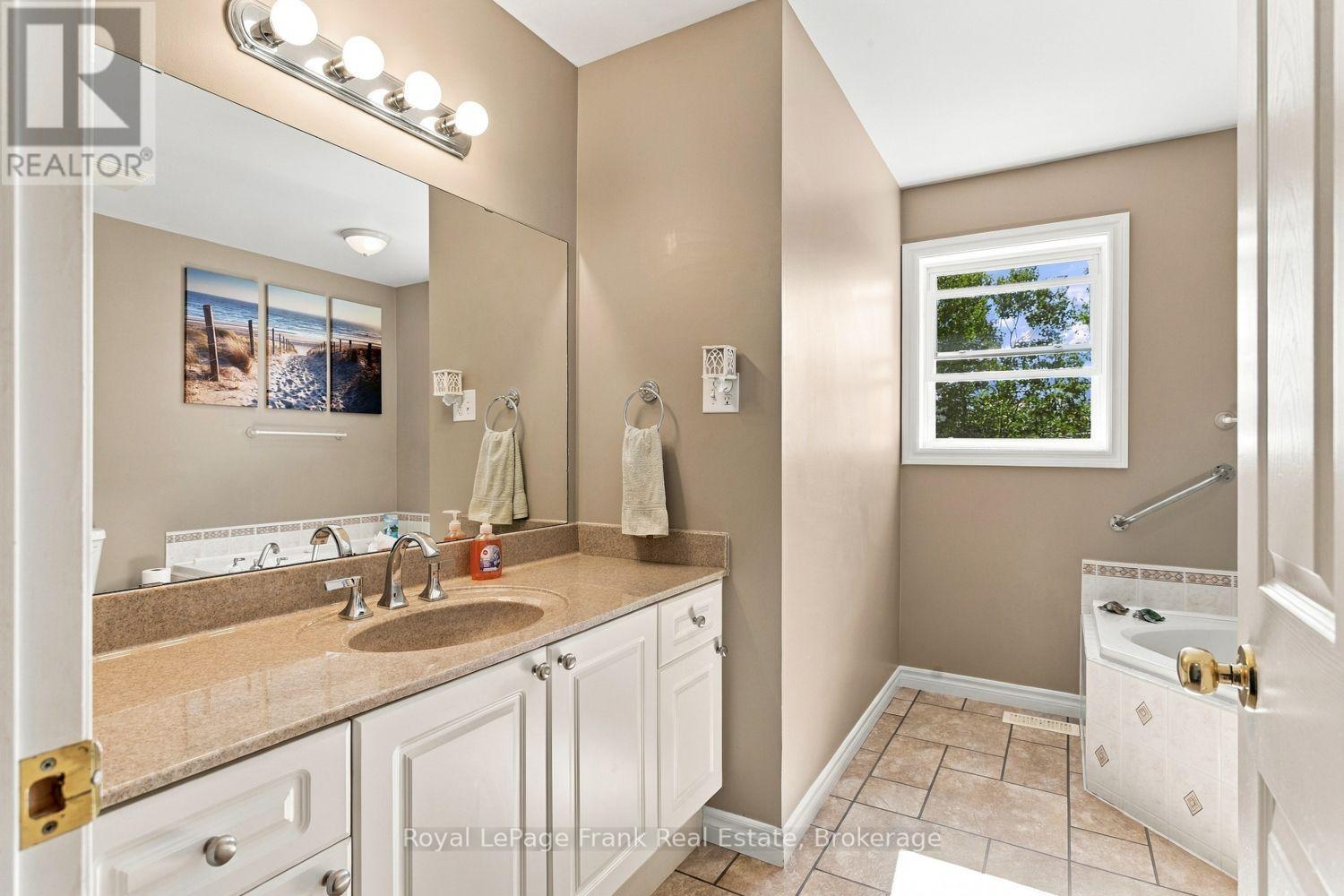 62 CEDARTREE LANE - 15