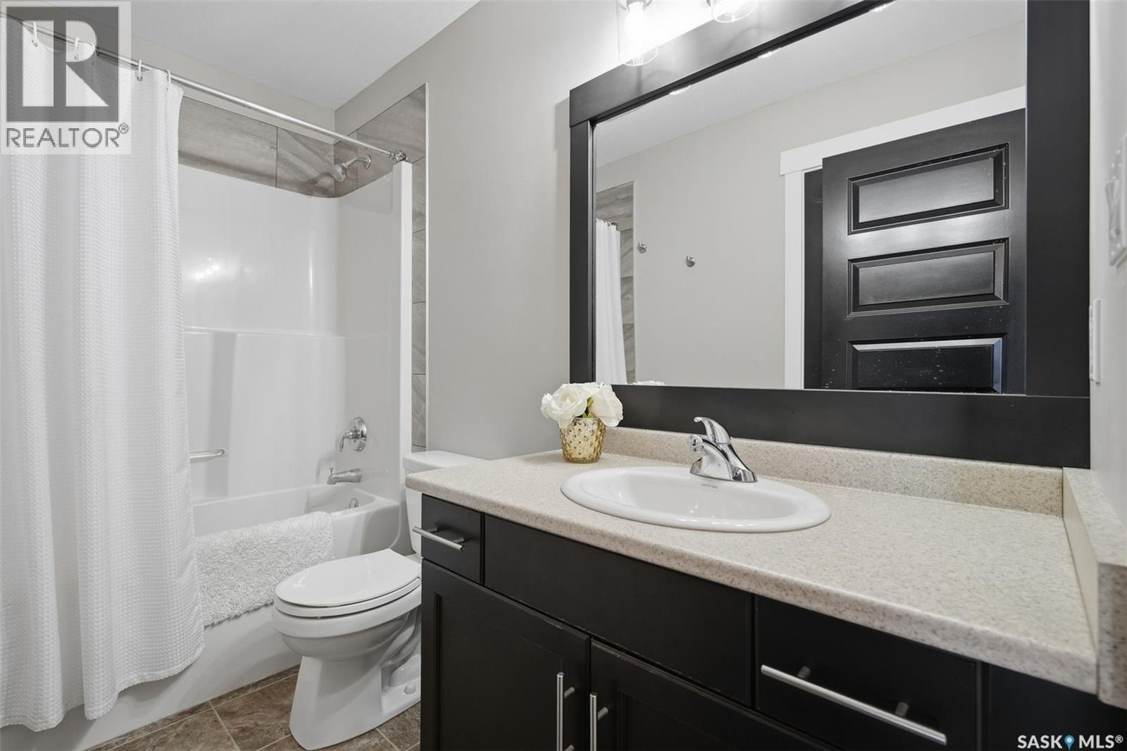 #24 800 St Andrews LANE - 16