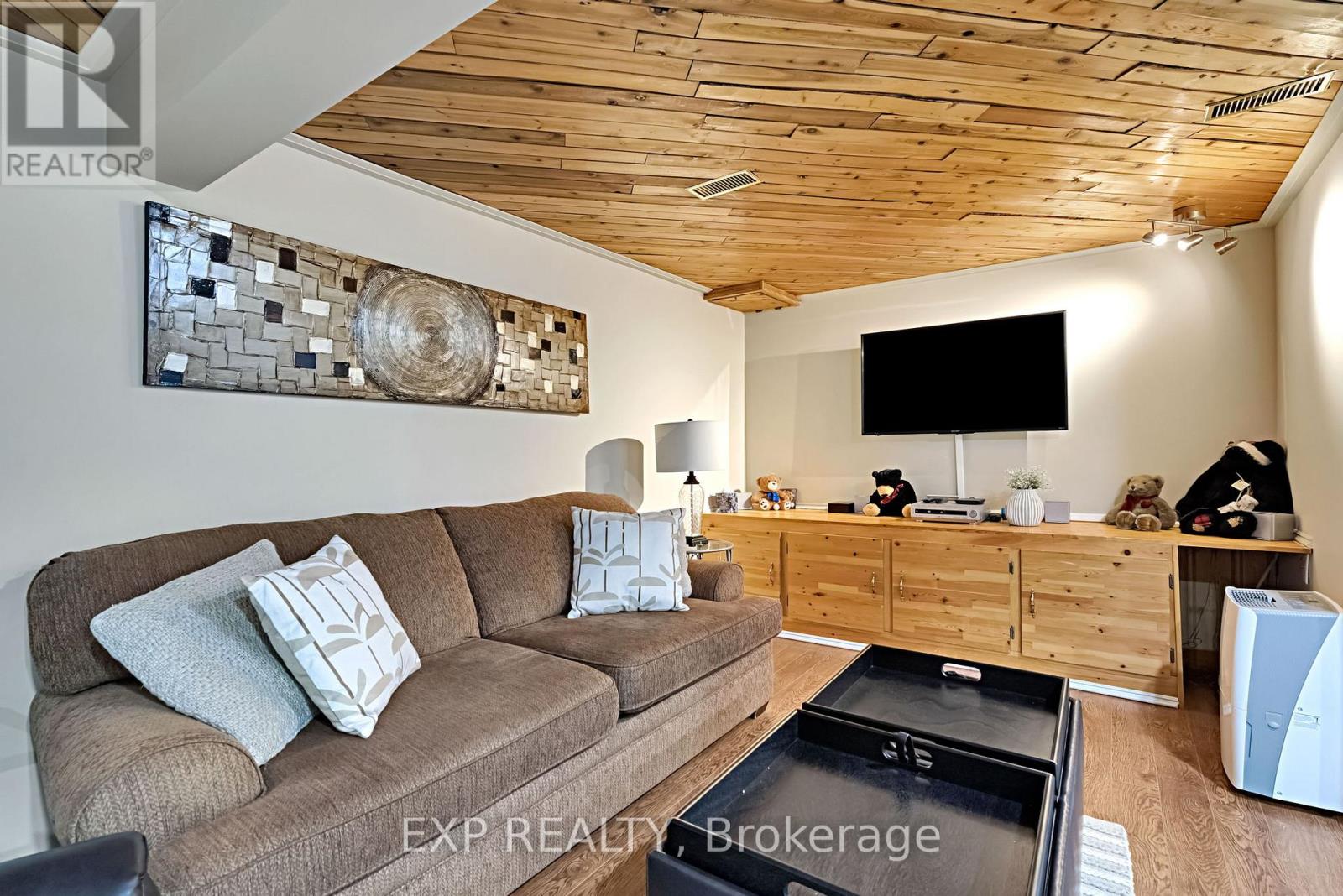 1426 HASTINGS DRIVE - Image 32