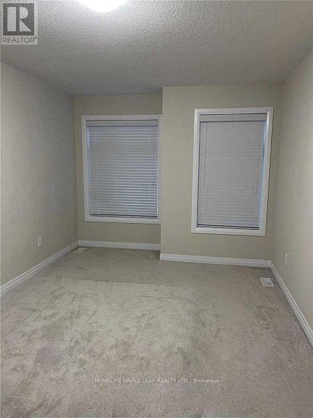 155 Thomas Slee Drive — photo 17