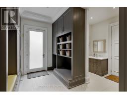 Mud room - 33 Green Valley Road, Toronto, ON M2P1A4 Photo 19