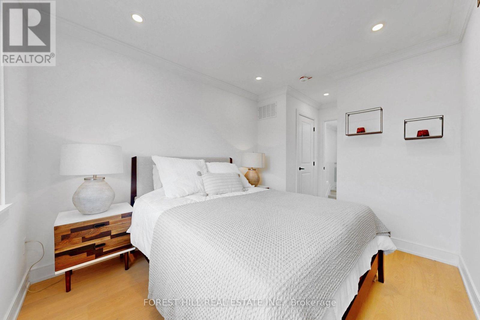 149 ATLAS AVENUE - Image 32