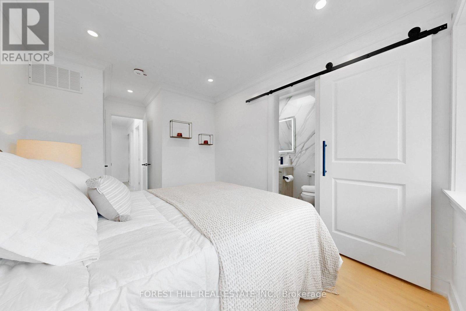 149 ATLAS AVENUE - Image 33