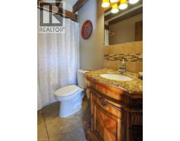 1635 Lakeshore Road, Clear Creek, ON N0E1M0 Photo 15
