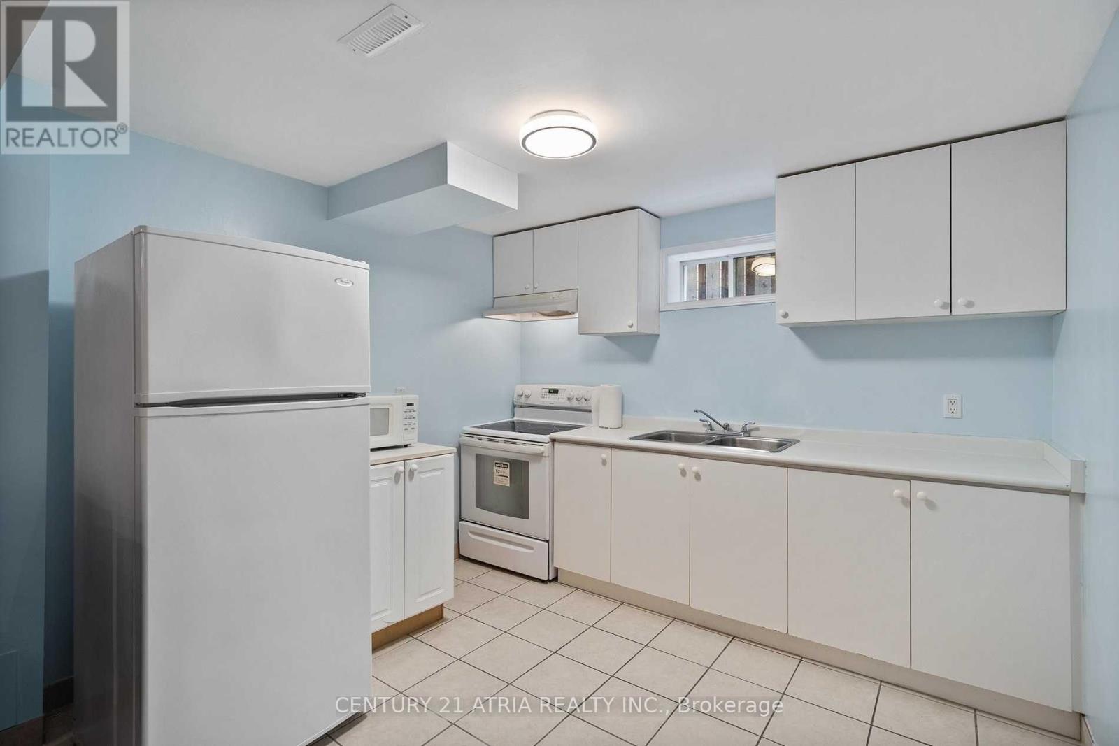 BSMT - 22 SWEET WATER CRESCENT, Richmond Hill (Westbrook) — photo 4