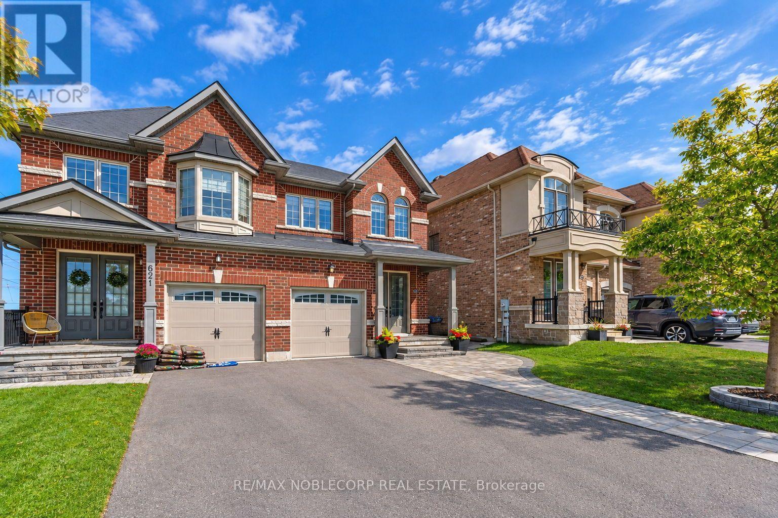 619 Sweetwater Crescent, Newmarket (Glenway Estates), Ontario, L3X0H5, Newmarket (Glenway Estates), Ontario — photo 2 of 5