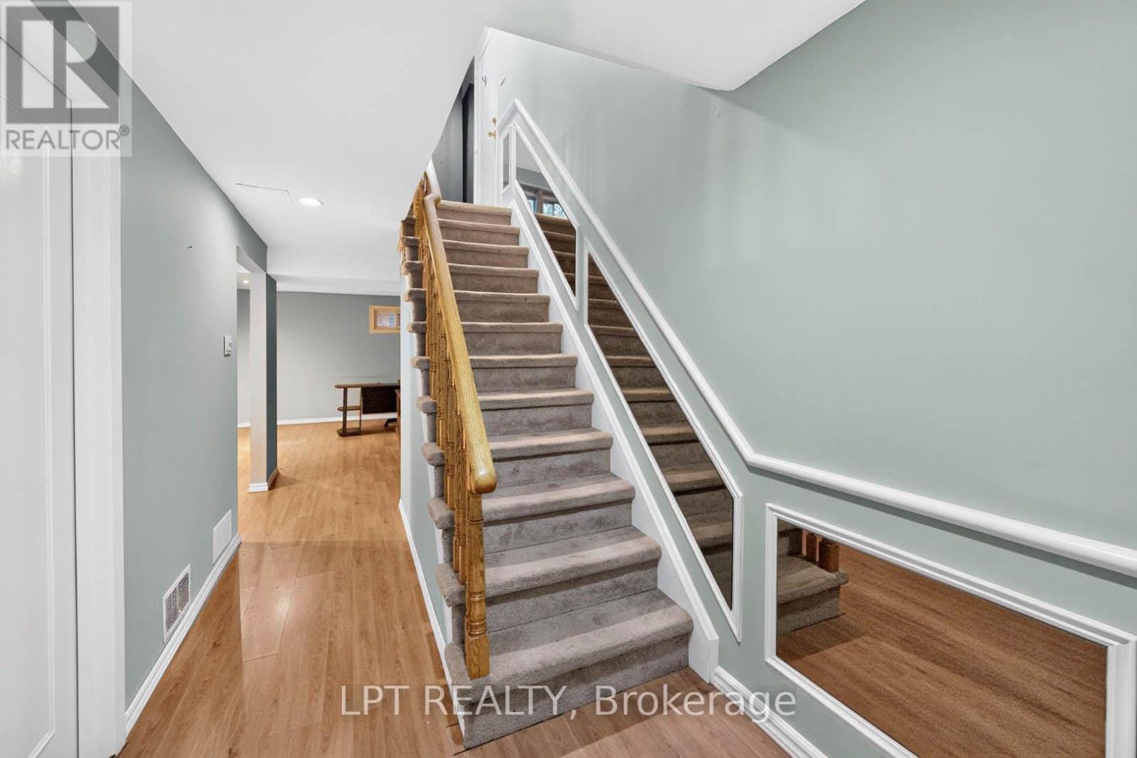 118 TAMARACK DRIVE - 33