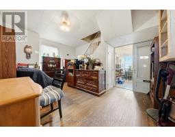 Mud room - 15 West Street, Brampton, ON L6X1V6 Photo 6
