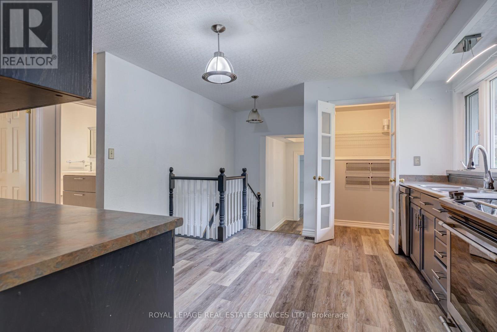 374 SPRUCE STREET - 14
