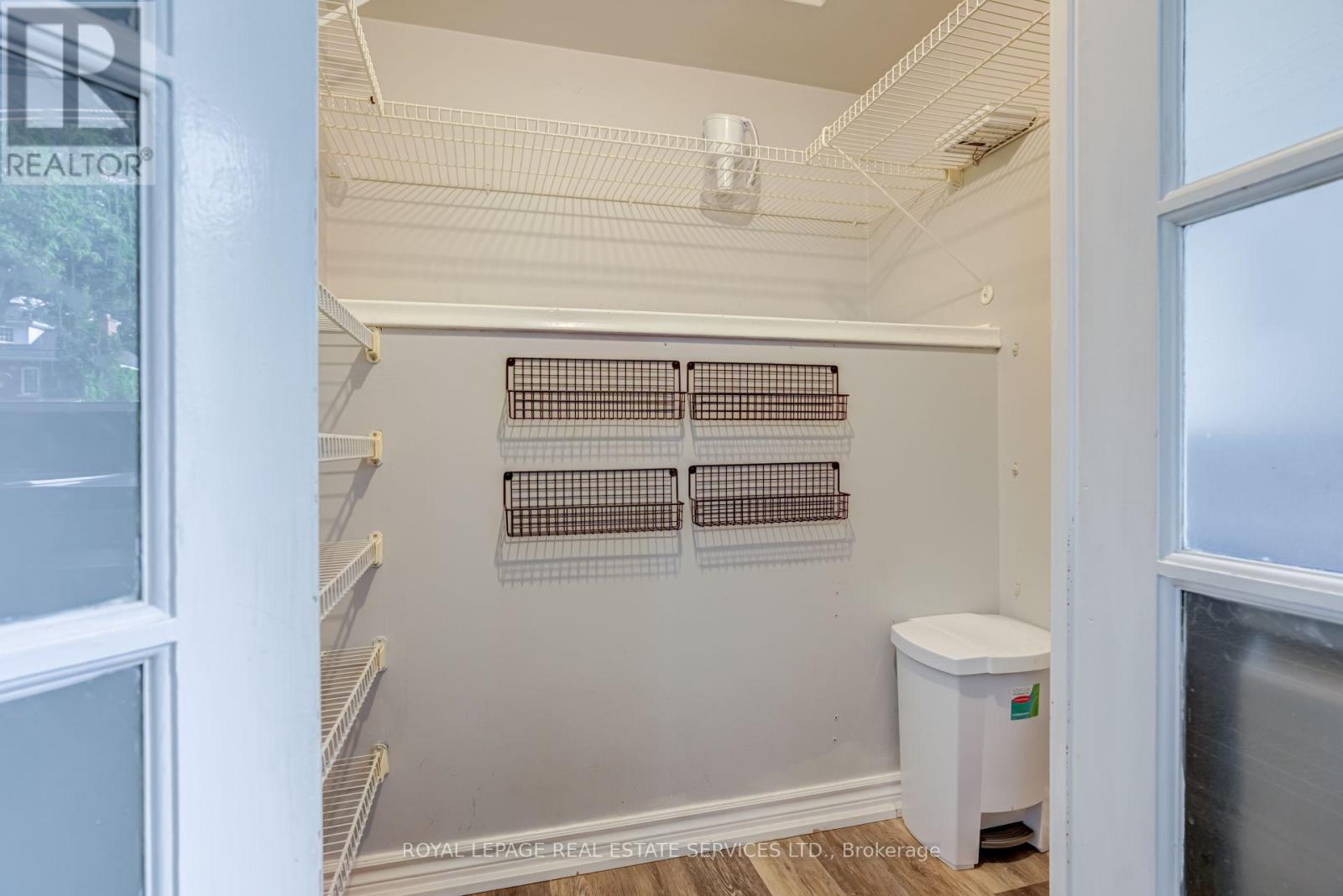 374 SPRUCE STREET - 15