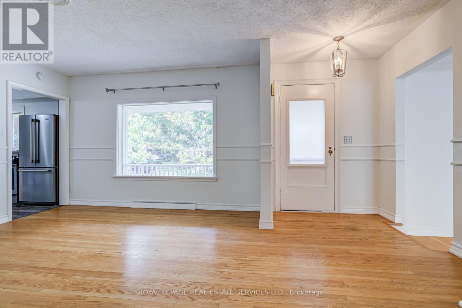 374 SPRUCE STREET - 19