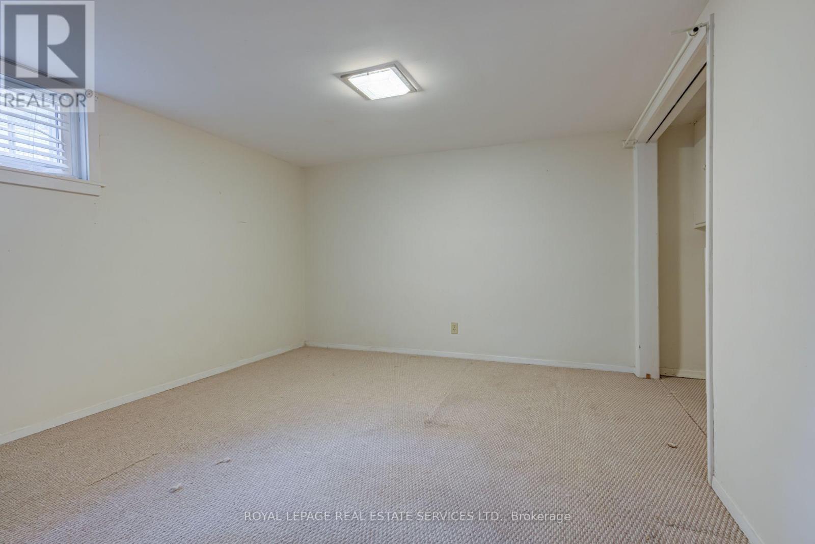 374 SPRUCE STREET - 32