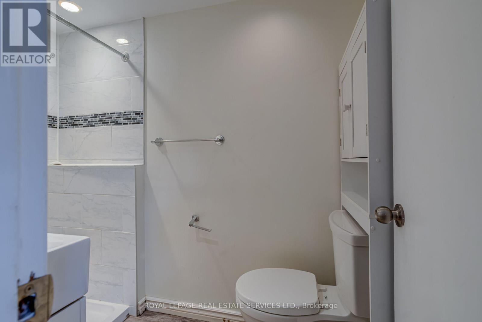 374 SPRUCE STREET - Image 34