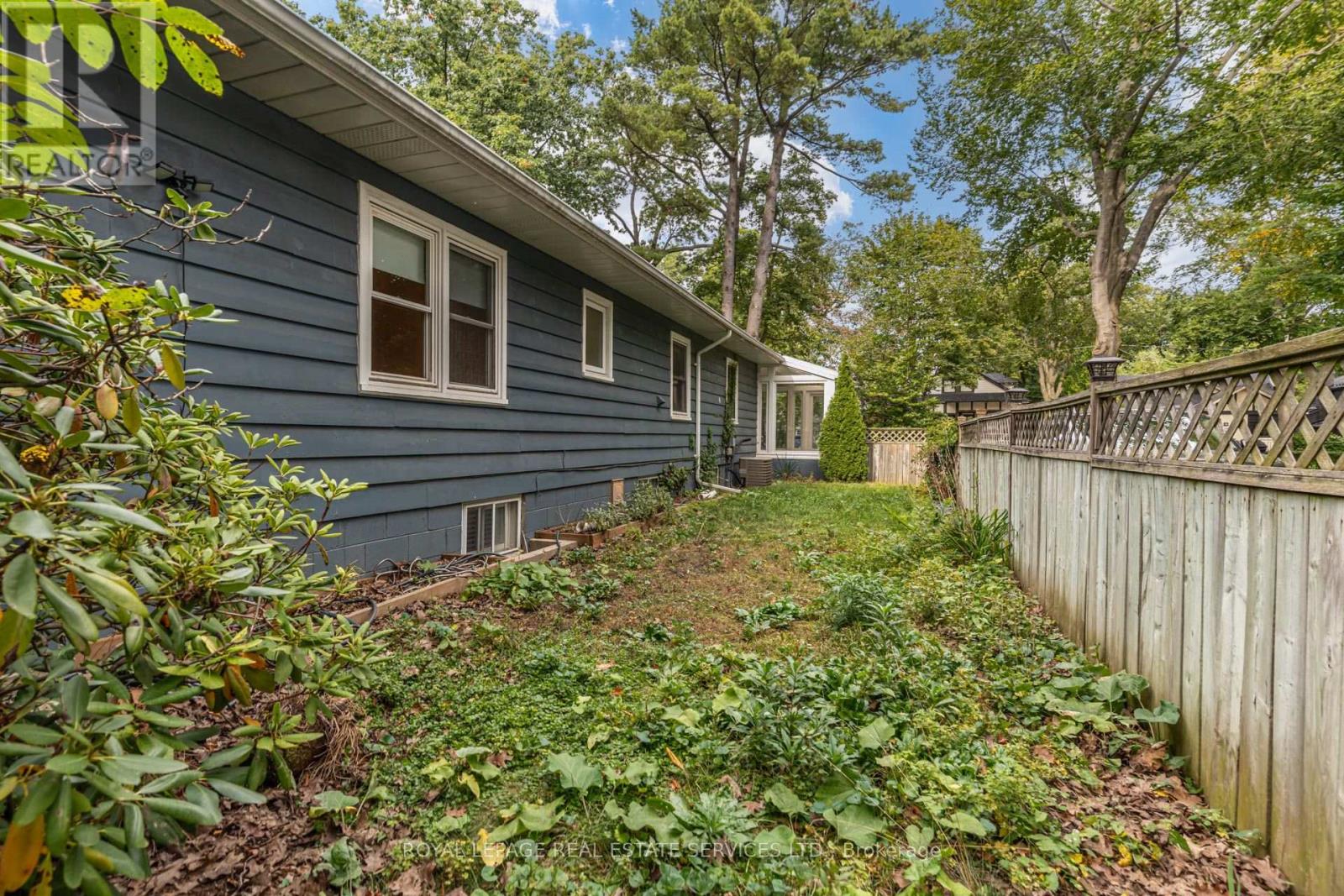 374 SPRUCE STREET - 39