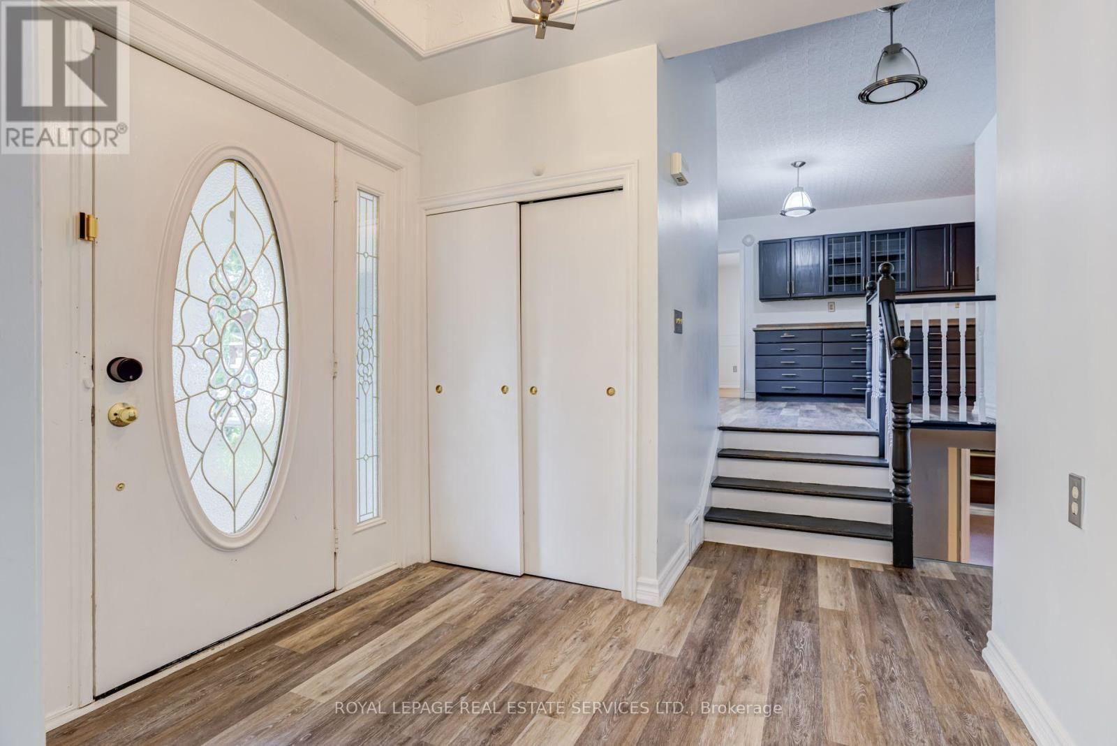 374 SPRUCE STREET - 5