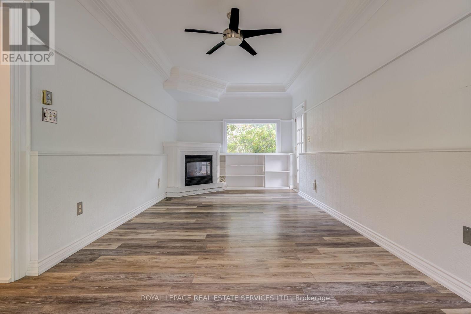 374 SPRUCE STREET - 7