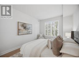 210 - 10 Old Mill Trail, Toronto, ON M8X2Y9 Photo 22