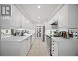 210 - 10 Old Mill Trail, Toronto, ON M8X2Y9 Photo 20