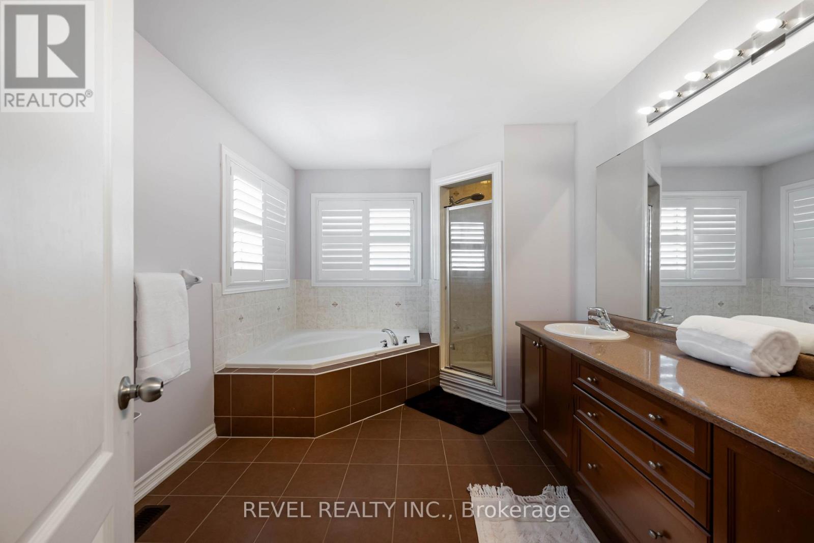 409 TANSLEY STREET - 41