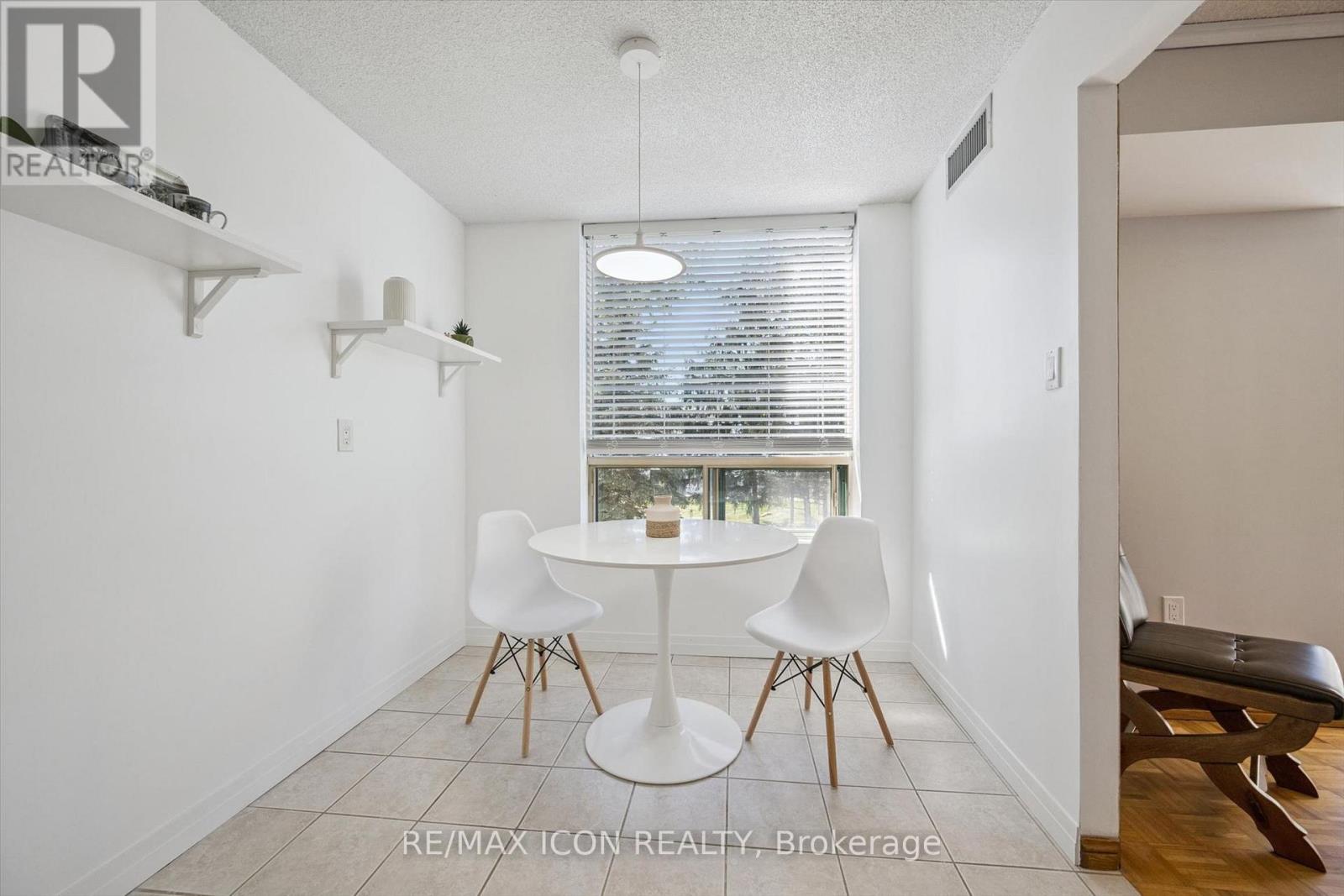 #311 55 BLUE SPRINGS DRIVE - 8