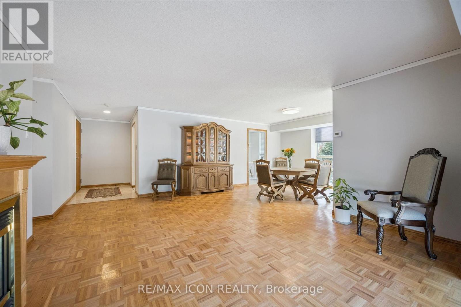 #311 55 BLUE SPRINGS DRIVE - 9
