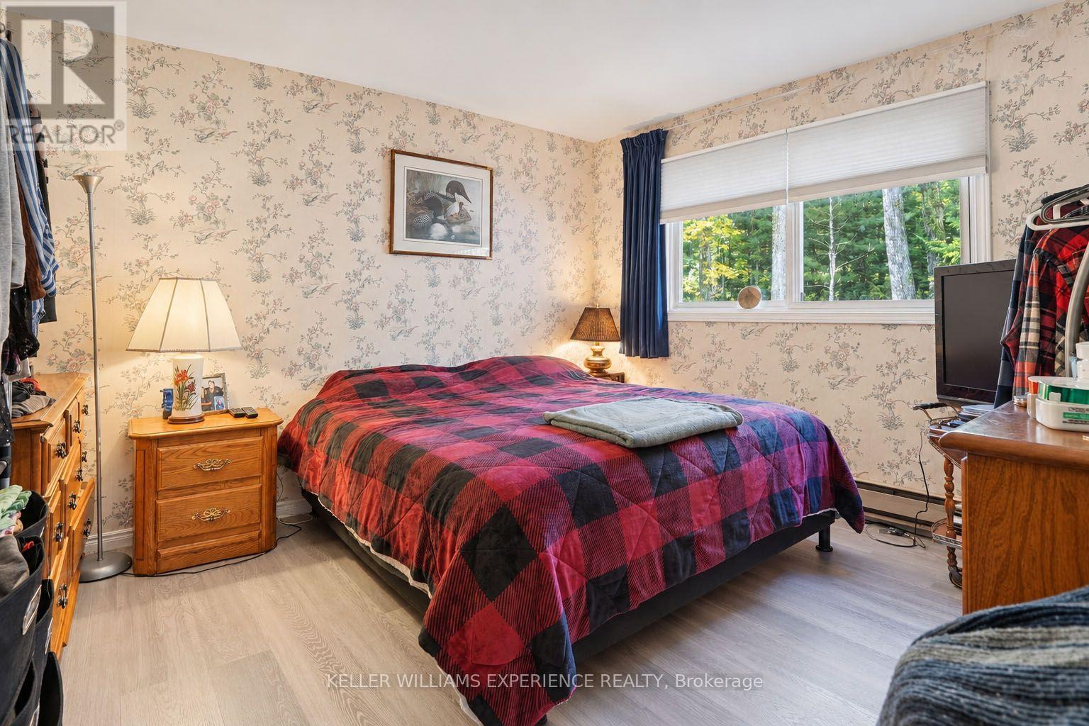 1099 SHERWOOD FOREST ROAD - Image 16