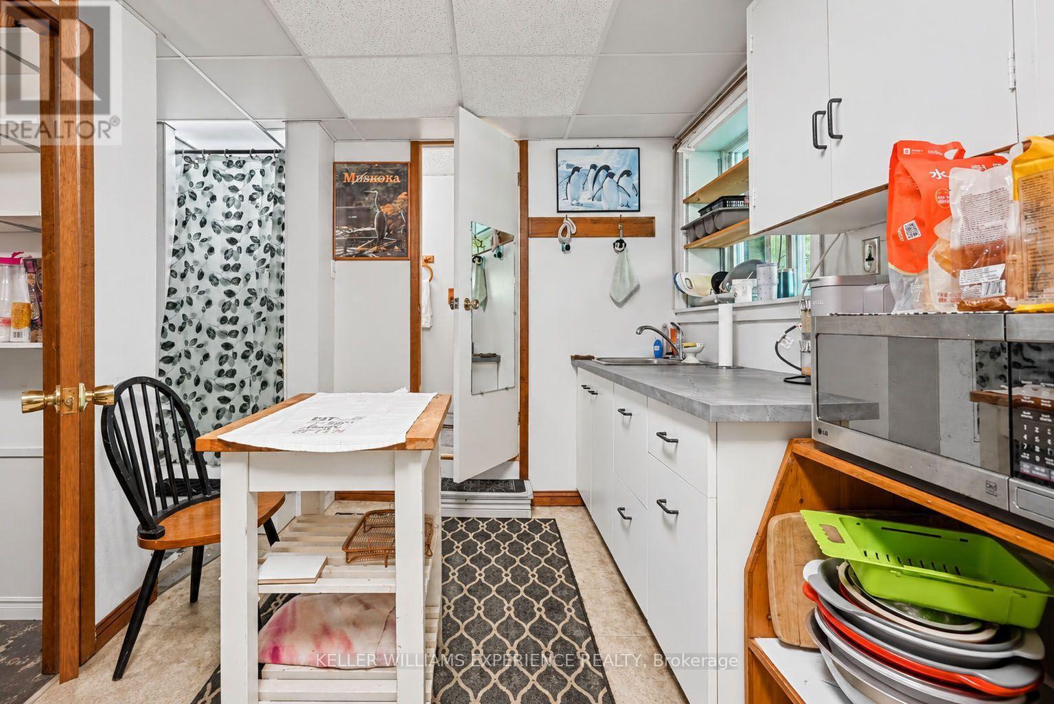 1099 SHERWOOD FOREST ROAD - 23
