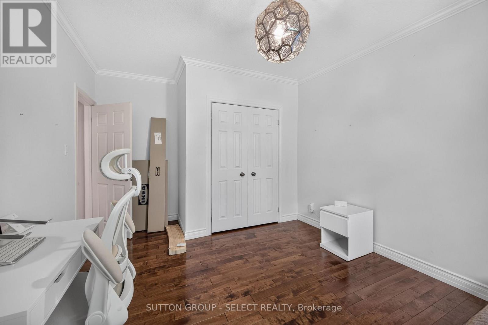 943 COLBORNE STREET - Image 23