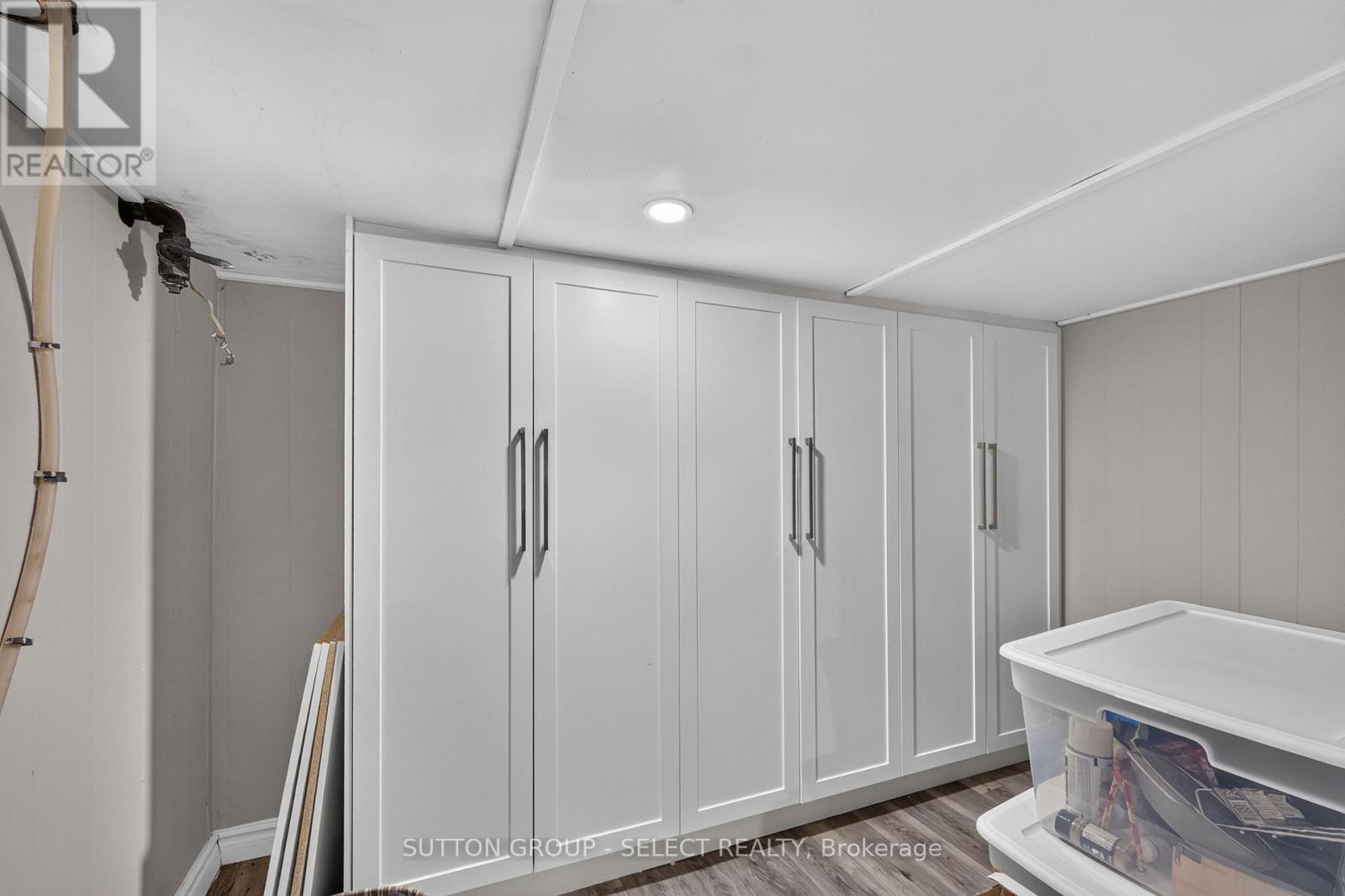 943 COLBORNE STREET - Image 30