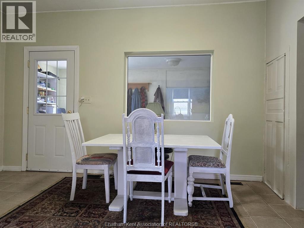 263 DELAWARE Avenue, Chatham, Ontario, N7L2W7, Chatham, Ontario — photo 4 of 5