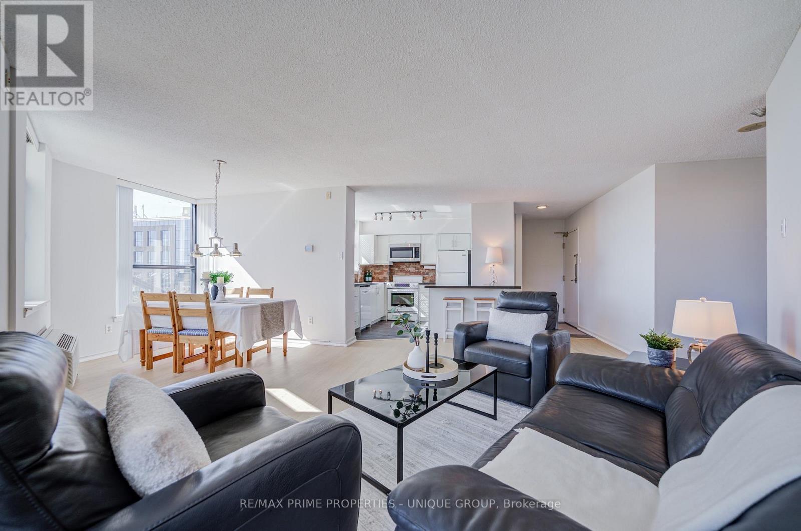 #301 250 QUEENS QUAY W - 10