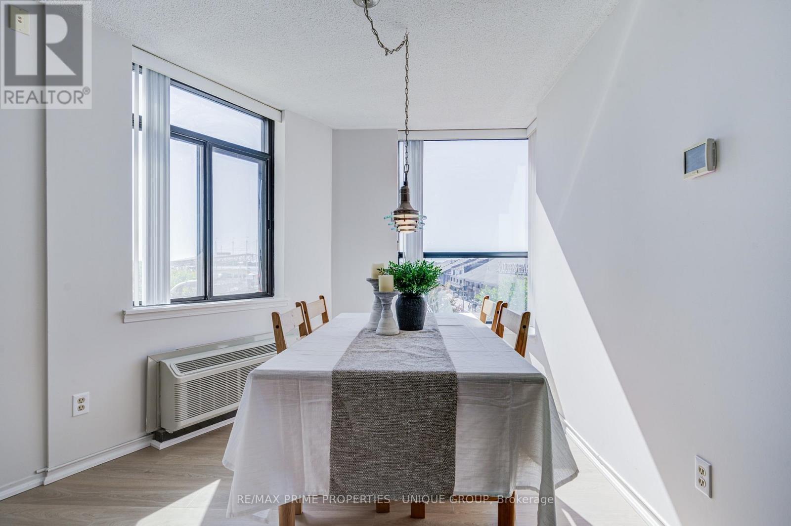 #301 250 QUEENS QUAY W - 12