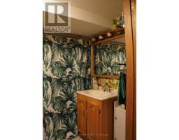 Main & Basement - 88 Swanwick Avenue, Toronto, ON M4E1Z7 Photo 10