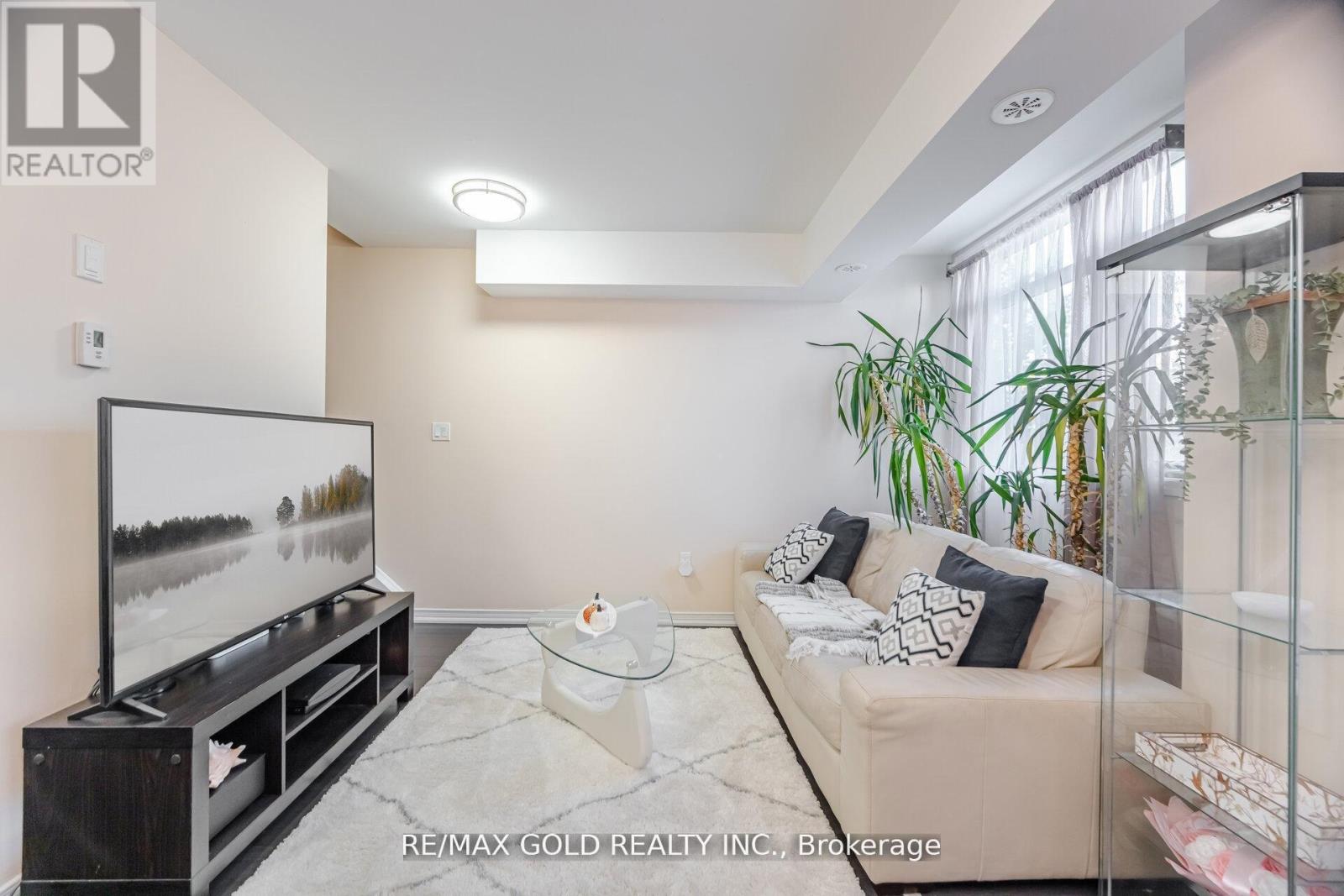 #317 80 ORCHID PLACE E - 13