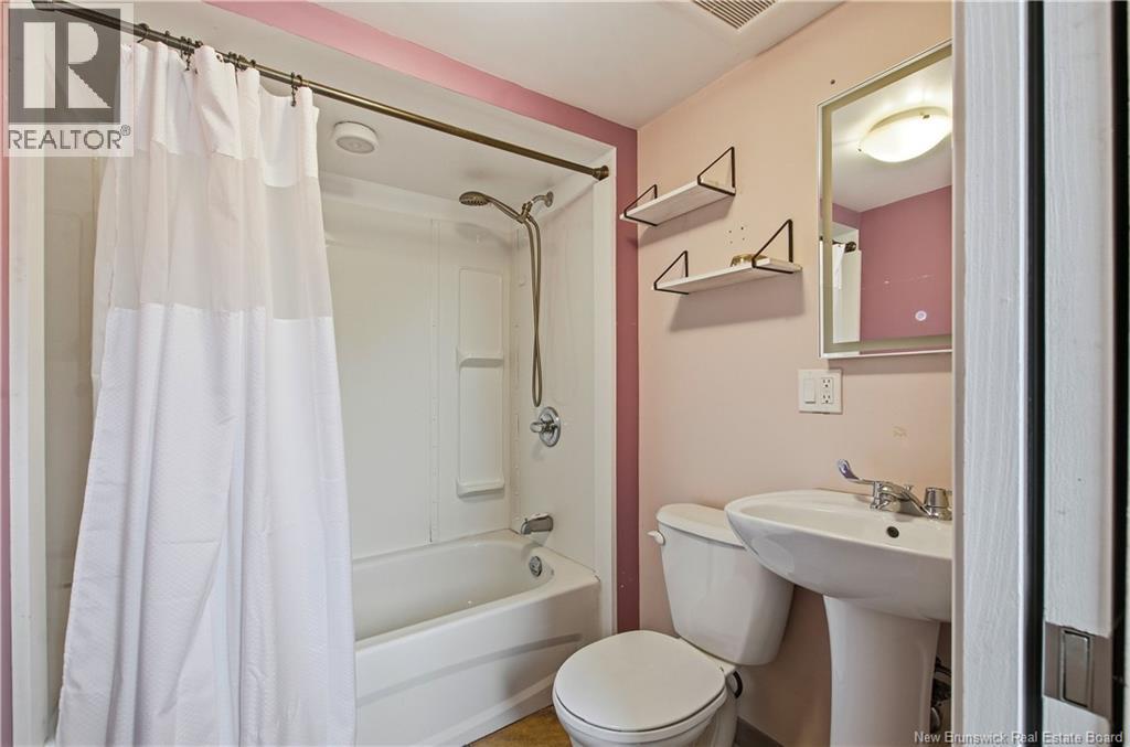 17 Hollybrook Street - 8