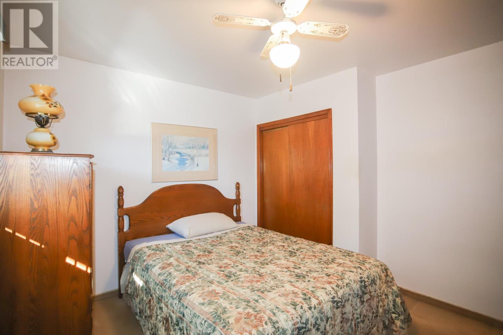 127 Ruth ST - 13