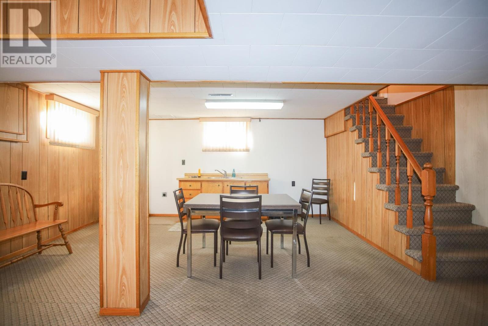 127 Ruth ST - 21