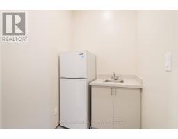 14 - 3300 Steeles Avenue W, Vaughan, ON L4K2Y4 Photo 7