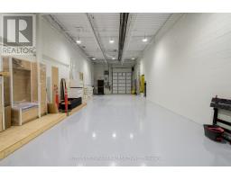 14 - 3300 Steeles Avenue W, Vaughan, ON L4K2Y4 Photo 9