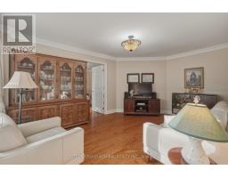 Bedroom 2 - 90 Brillinger Street, Richmond Hill, ON L4C8Y3 Photo 15