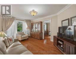 Bedroom 3 - 90 Brillinger Street, Richmond Hill, ON L4C8Y3 Photo 16