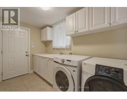 90 Brillinger Street, Richmond Hill, ON L4C8Y3 Photo 20