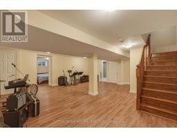 90 Brillinger Street, Richmond Hill, ON L4C8Y3 Photo 30