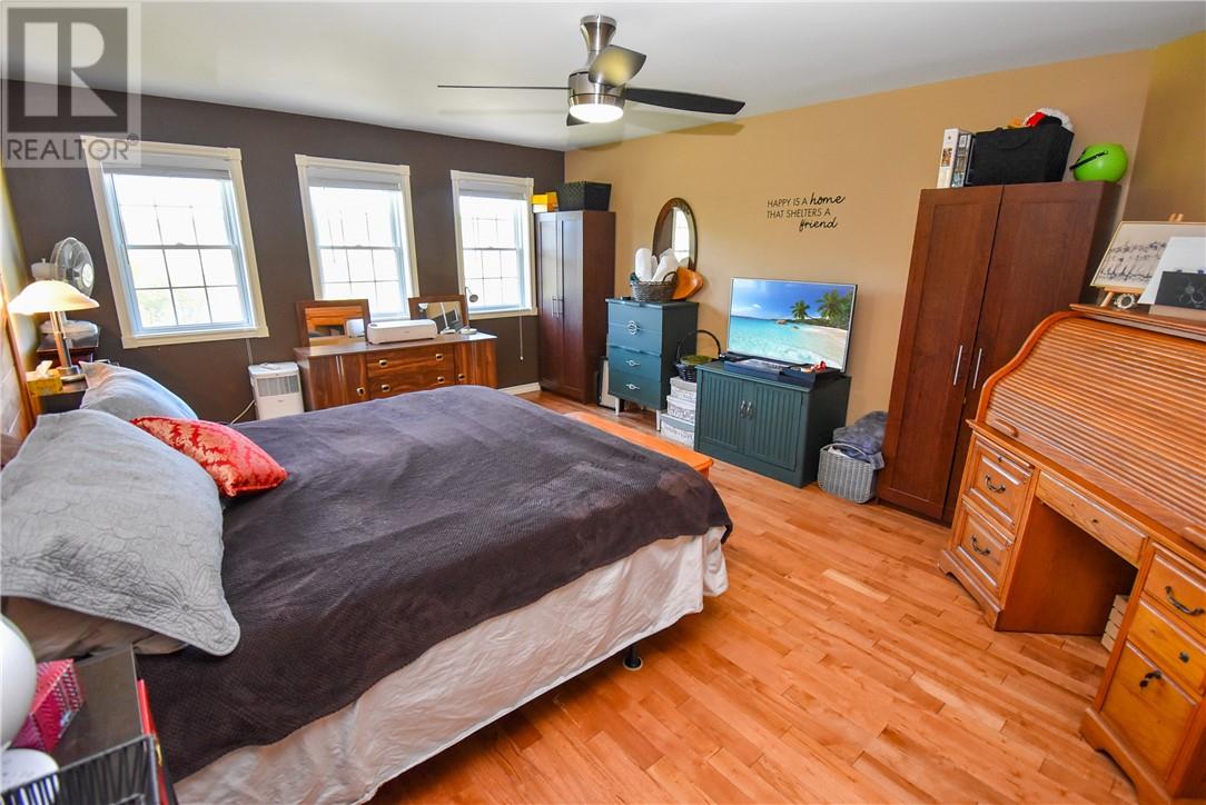 110 Armstrong Road - Image 30